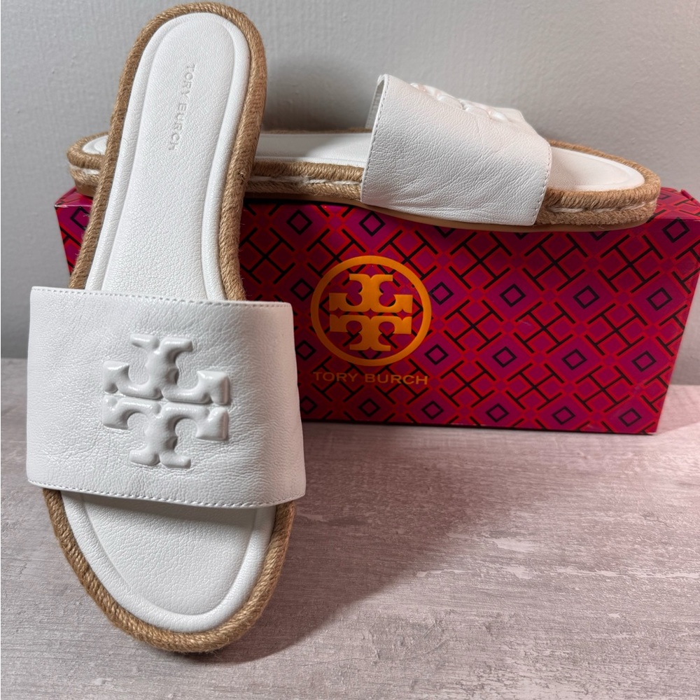 Tory Burch White Sandals with Signature Style